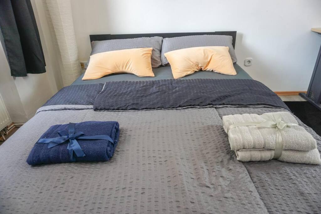 Apartment In Wuppertal - Charmante 3-Zimmer-Oase Mit Kamin Und Badewanne Kültér fotó