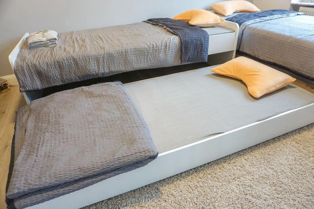 Apartment In Wuppertal - Charmante 3-Zimmer-Oase Mit Kamin Und Badewanne Kültér fotó