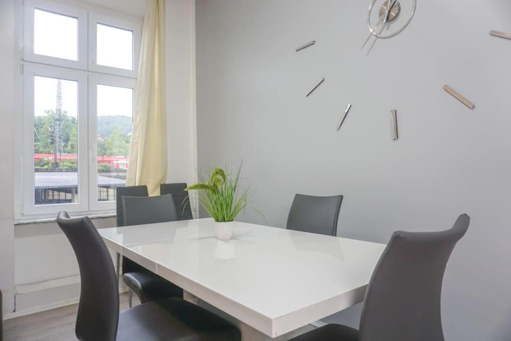 Apartment In Wuppertal - Charmante 3-Zimmer-Oase Mit Kamin Und Badewanne Kültér fotó