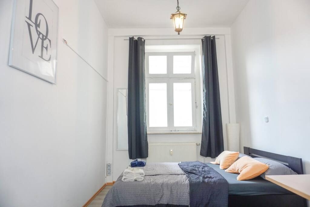 Apartment In Wuppertal - Charmante 3-Zimmer-Oase Mit Kamin Und Badewanne Kültér fotó
