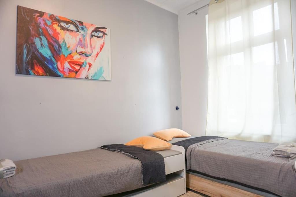 Apartment In Wuppertal - Charmante 3-Zimmer-Oase Mit Kamin Und Badewanne Kültér fotó