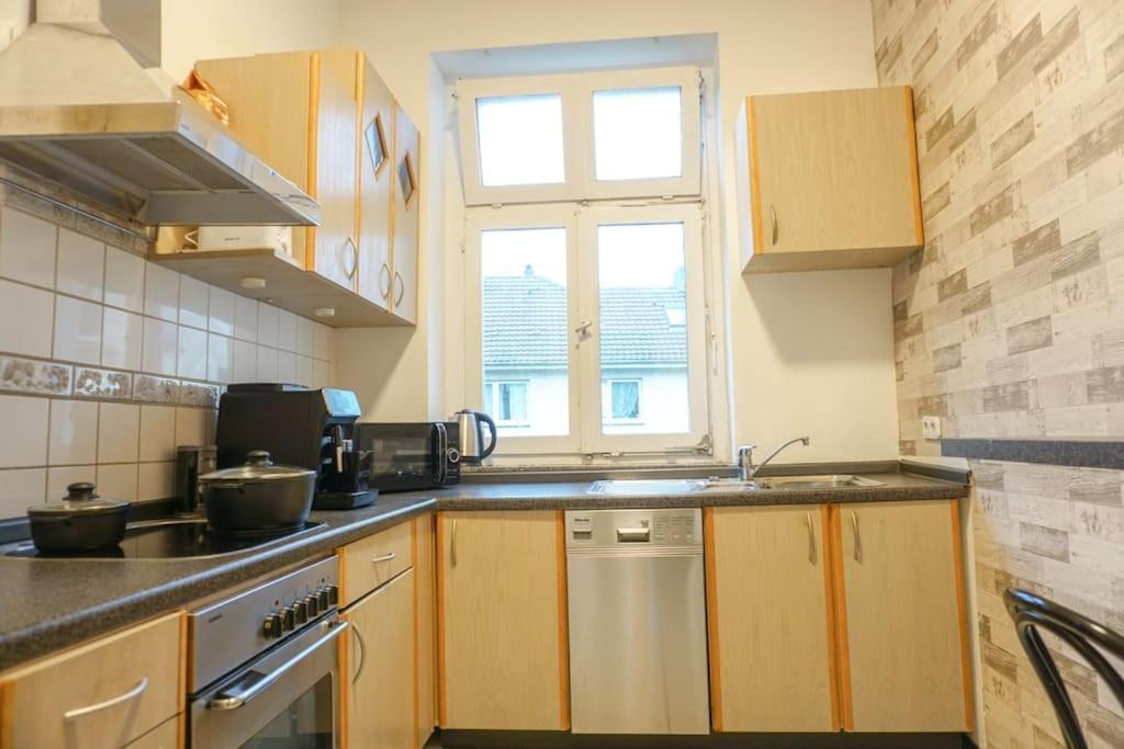 Apartment In Wuppertal - Charmante 3-Zimmer-Oase Mit Kamin Und Badewanne Kültér fotó
