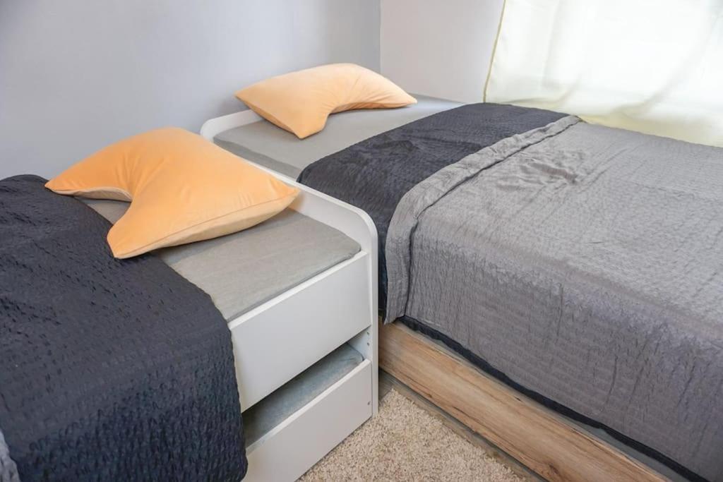 Apartment In Wuppertal - Charmante 3-Zimmer-Oase Mit Kamin Und Badewanne Kültér fotó