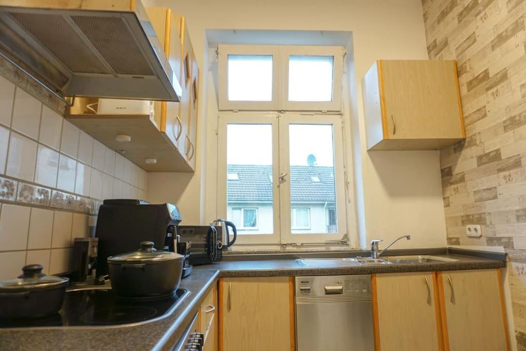 Apartment In Wuppertal - Charmante 3-Zimmer-Oase Mit Kamin Und Badewanne Kültér fotó