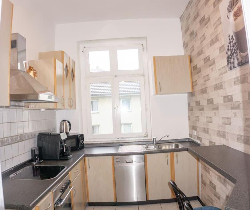 Apartment In Wuppertal - Charmante 3-Zimmer-Oase Mit Kamin Und Badewanne Kültér fotó